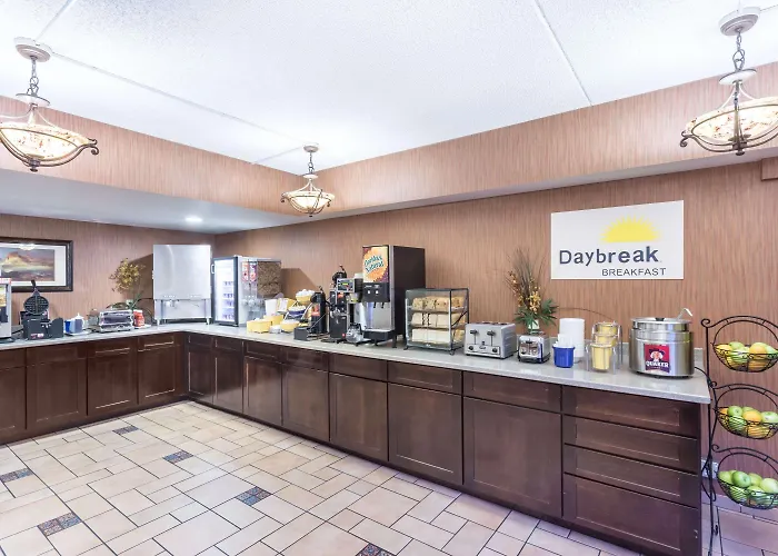 Days & By Wyndham Near Phoenix Hotel Mesa