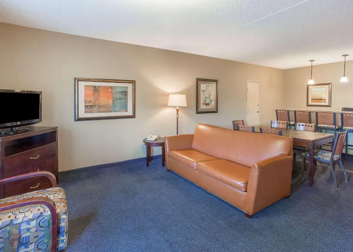 Hotel Days & By Wyndham Near Phoenix