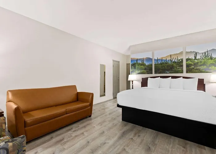 Days & By Wyndham Near Phoenix Hotel Mesa